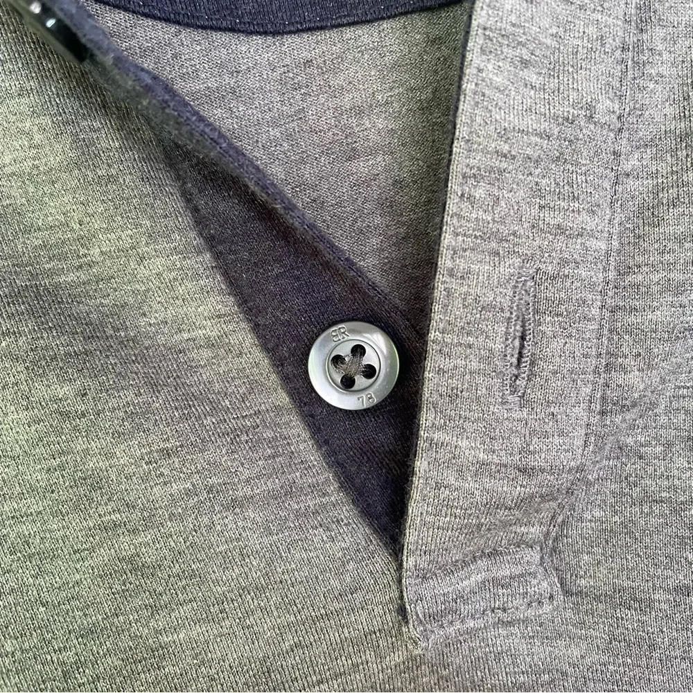 Banana Republic gray collared cotton silk blend short sleeve polo shirt